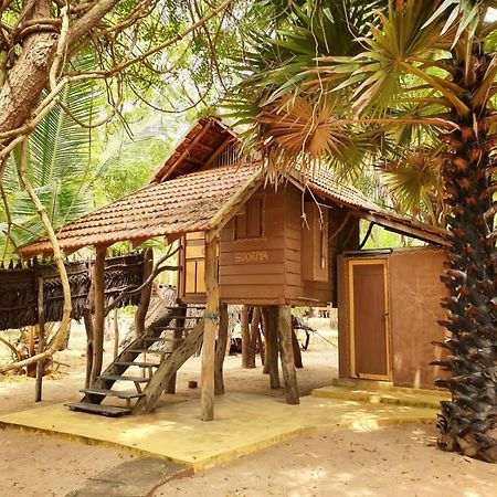 Light House Beach Hut Komari المظهر الخارجي الصورة