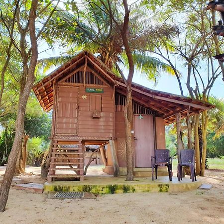 Light House Beach Hut Komari المظهر الخارجي الصورة