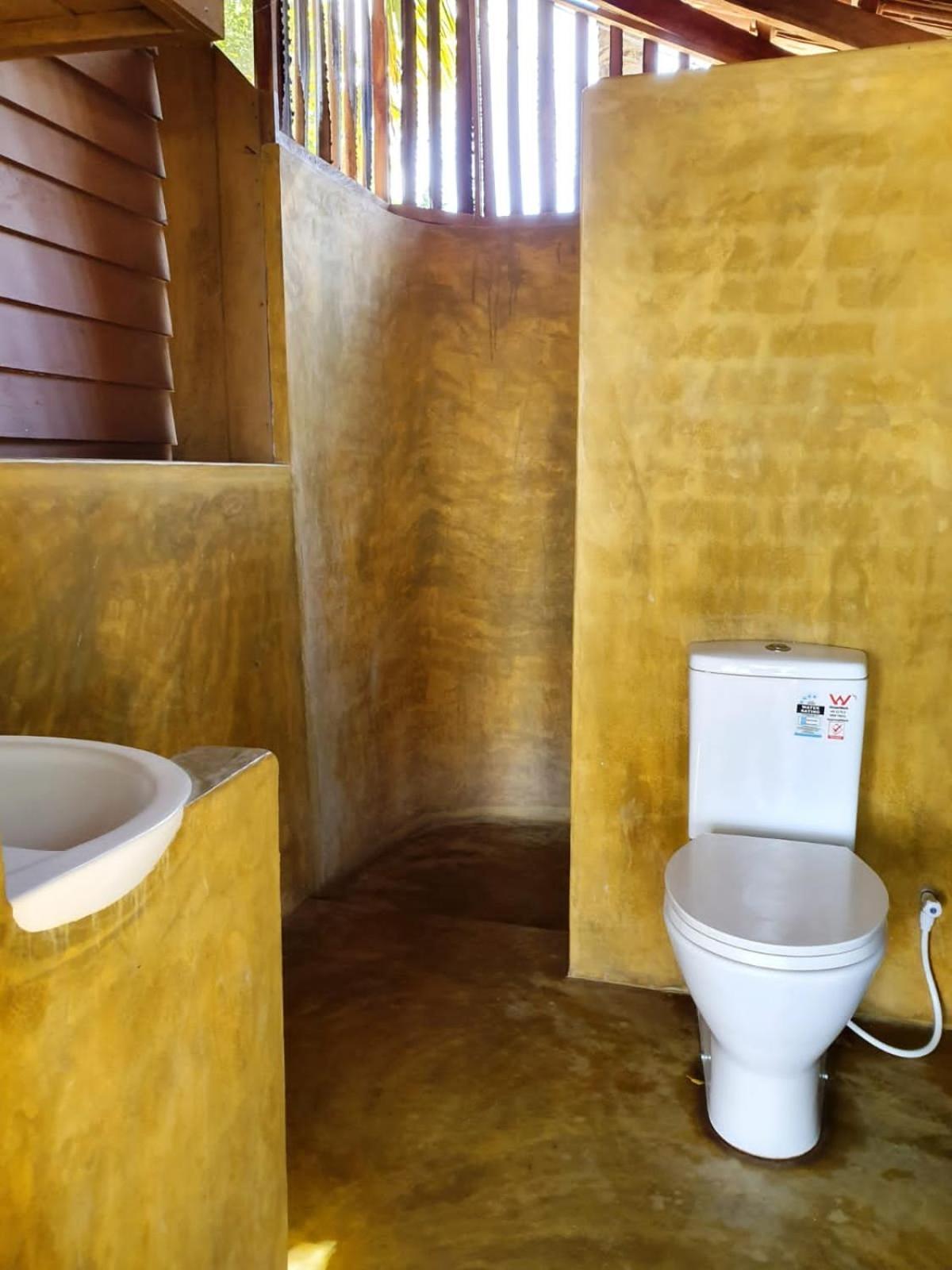 Light House Beach Hut Komari المظهر الخارجي الصورة
