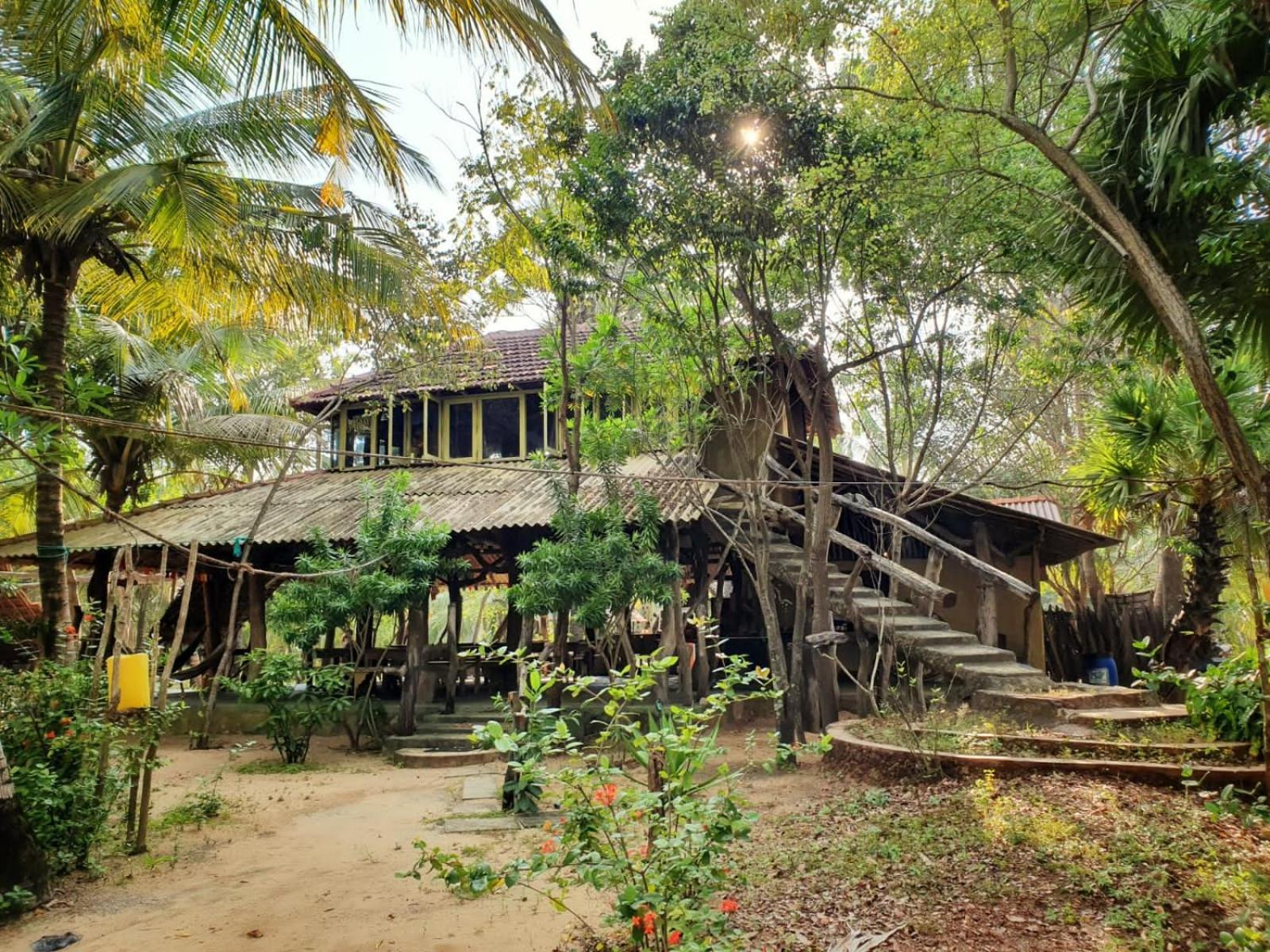 Light House Beach Hut Komari المظهر الخارجي الصورة
