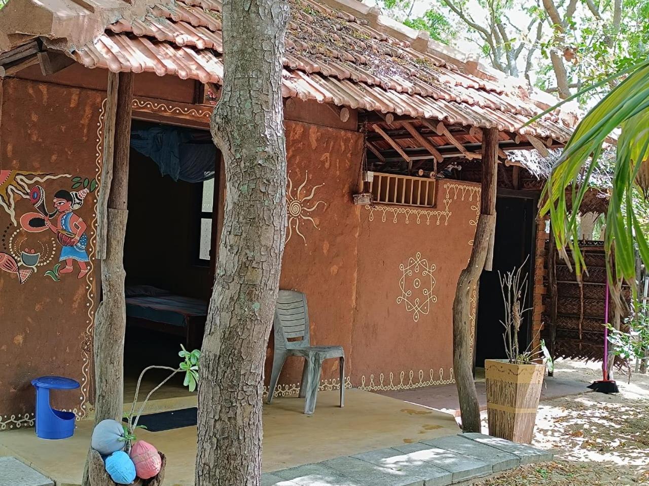 Light House Beach Hut Komari المظهر الخارجي الصورة