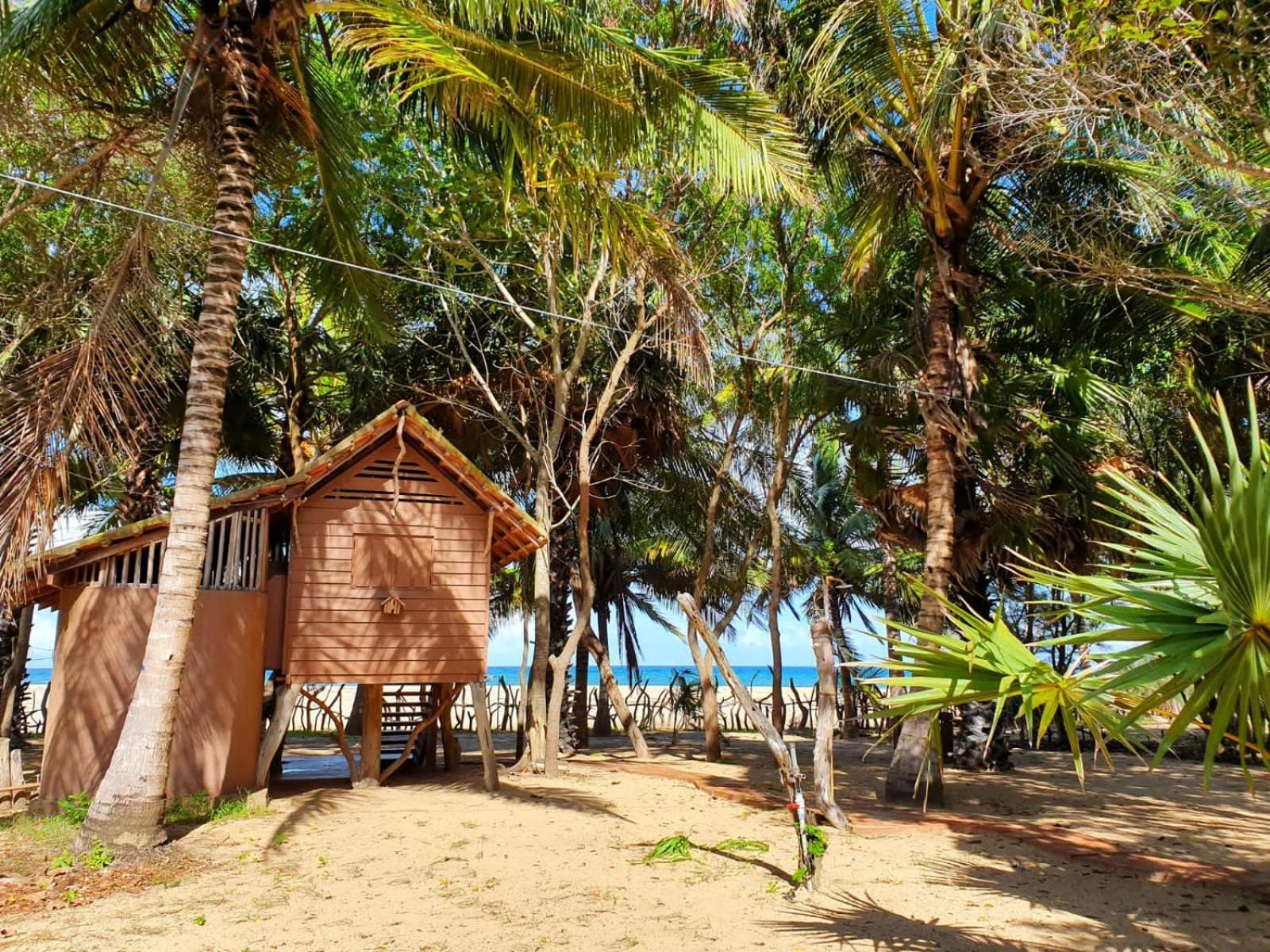 Light House Beach Hut Komari المظهر الخارجي الصورة