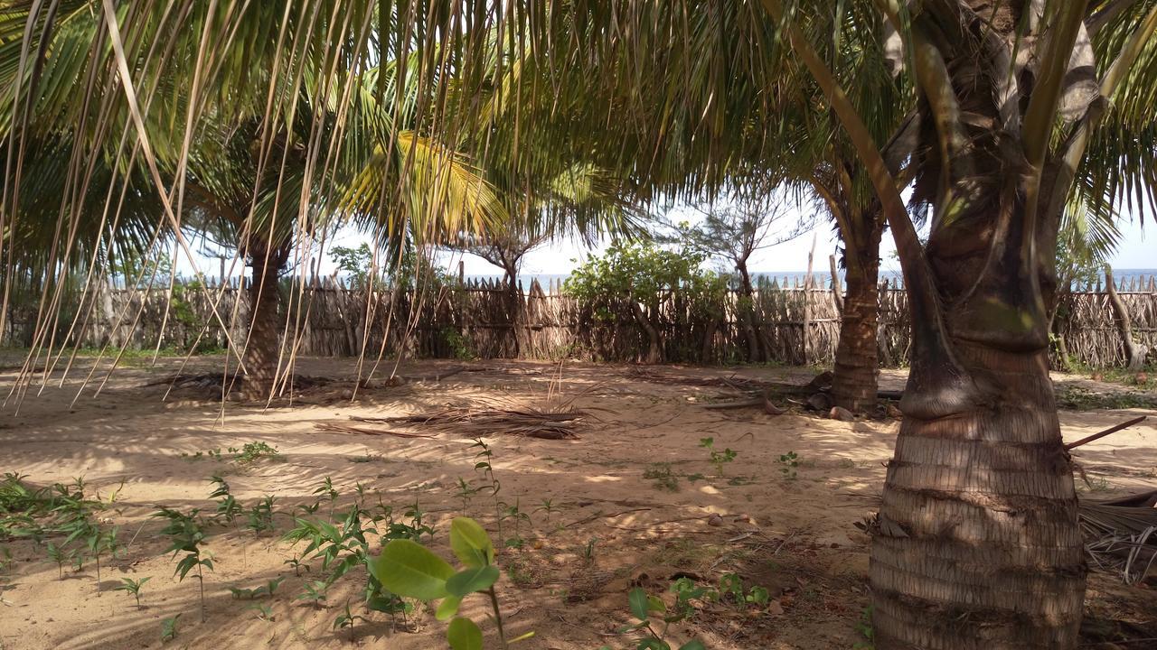 Light House Beach Hut Komari المظهر الخارجي الصورة