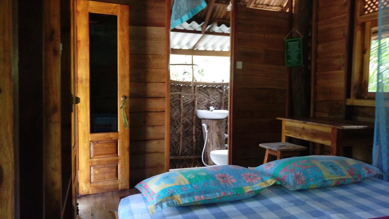 Light House Beach Hut Komari المظهر الخارجي الصورة
